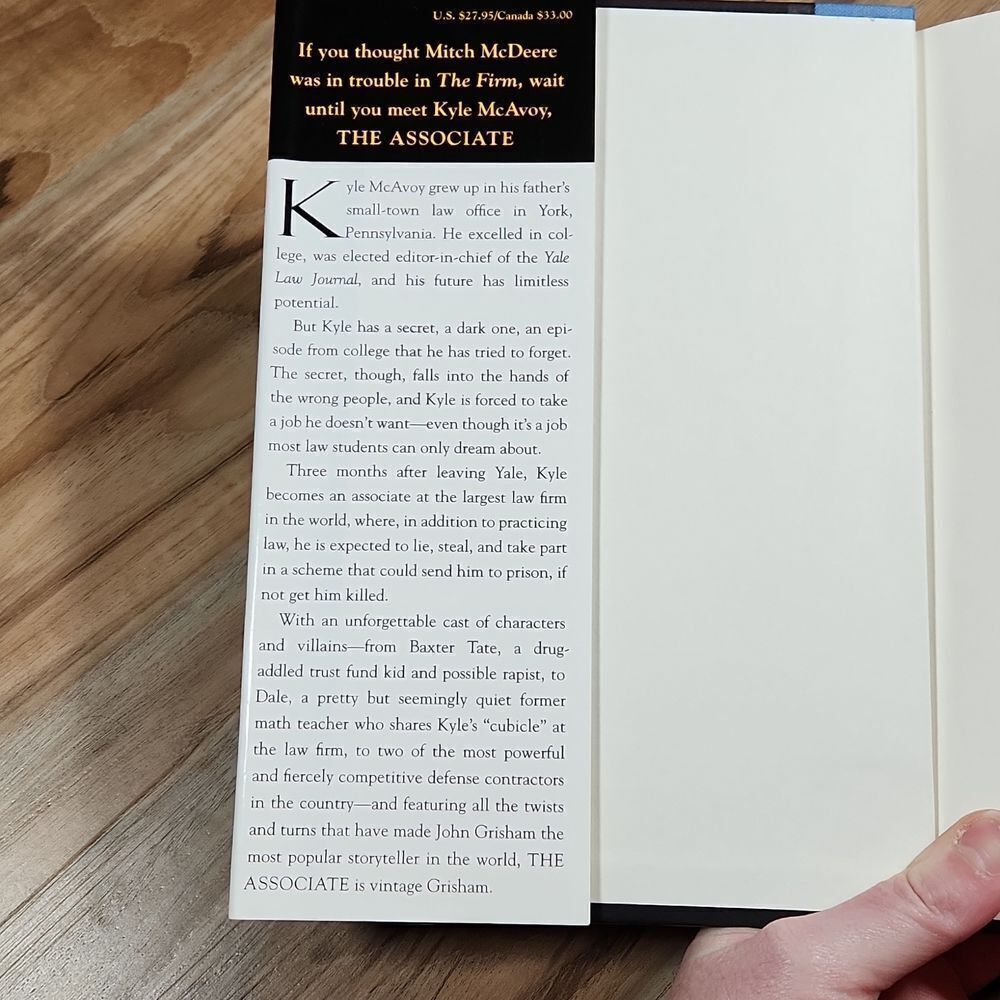 🔺️NWOT The Associate by John Grisham Hardcover - Picture 2 of 4
